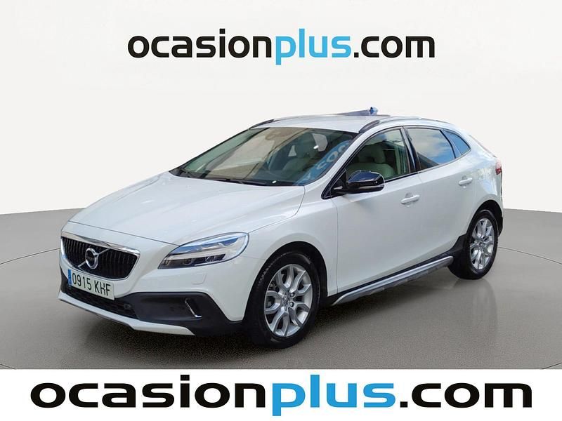 Blanco Usado 2018 Volvo V40 Pro Utilitario | 17.719 € (Precio justo) - Imagen 1/4