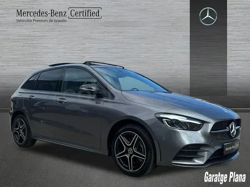 Begagnad Mercedes B250e 218 HK (160 kW) 2024 Grå Minibuss