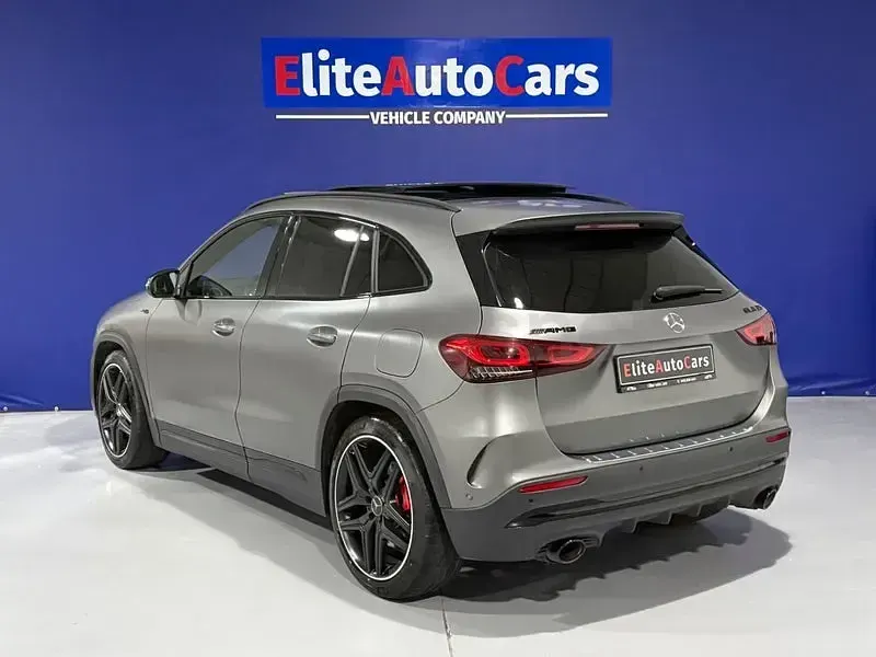 Usado Mercedes GLA45 AMG 421 CV (309 kW) 2023 Gris / plata SUV