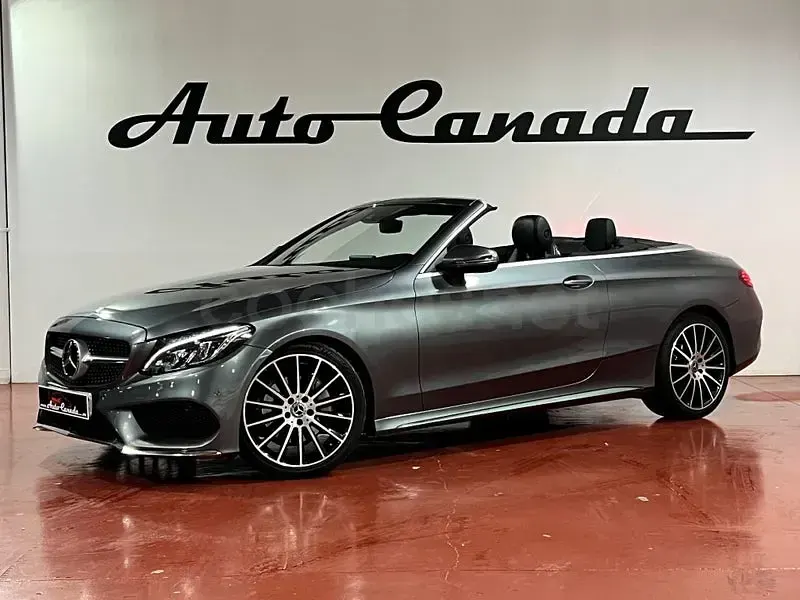 Usado Mercedes C220 170 CV (125 kW) 2017 Gris / plata Descapotable