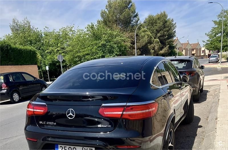 Usado Mercedes GLC250 204 CV (150 kW) 2017 Negro Coupe