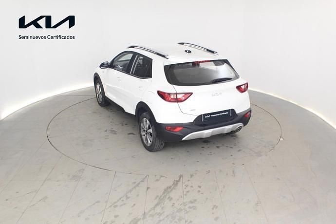 Usado Kia Stonic 100 CV (73 kW) 2024 SUV