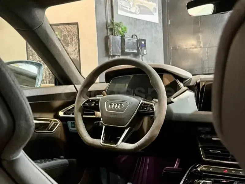 Usado Audi e-tron GT quattro Sport 350 kW (476 CV) 2021 Eléctrico Berlina