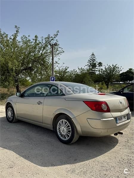 Beige Usado 2007 Renault Mégane Cabriolet Dynamique Descapotable | 4300 € (Precio justo) - Imagen 1/2