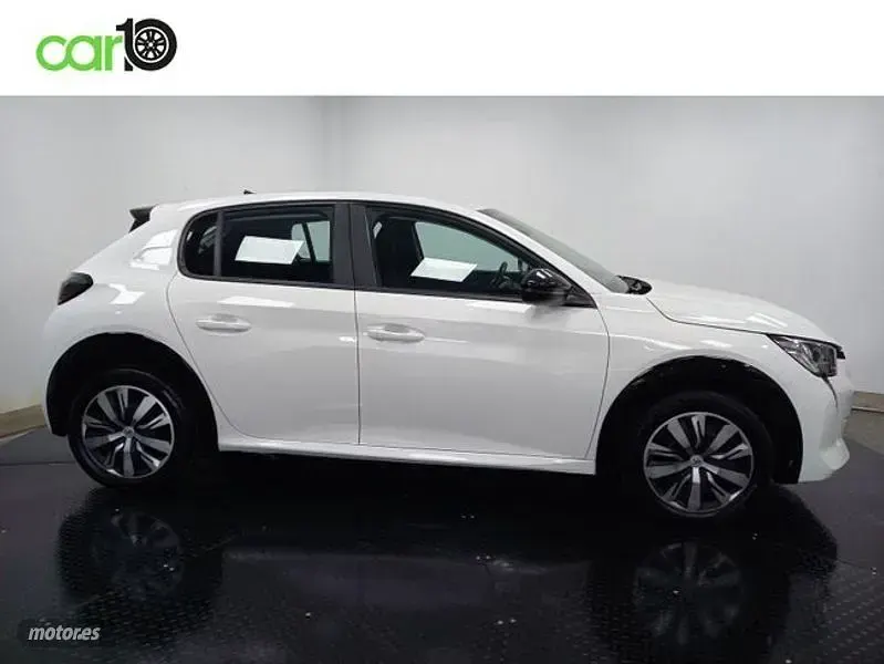 Usado Peugeot e-208 Active 100 kW (136 CV) 2022 Blanco Utilitario
