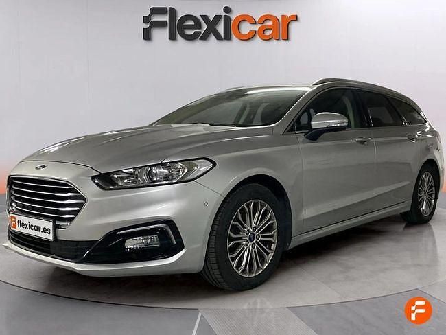 Usado Ford Mondeo Titanium 150 CV (110 kW) 2021 Gris / plata Familiar