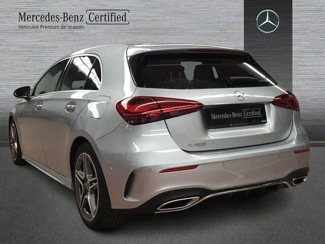 Usado Mercedes A180 136 CV (100 kW) 2025 Plata hightech