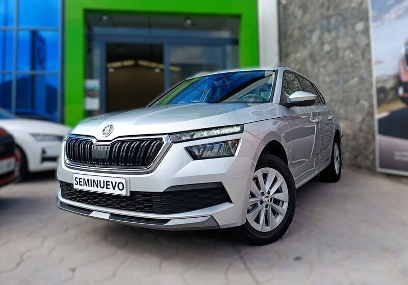 Gris Usado 2024 Skoda Kamiq Ambition SUV | 19.500 € (Precio justo) - Imagen 1/4