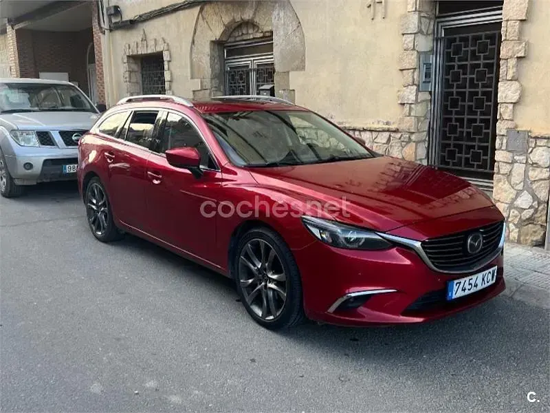 Usado Mazda 6 175 CV (128 kW) 2017 Rojo Familiar