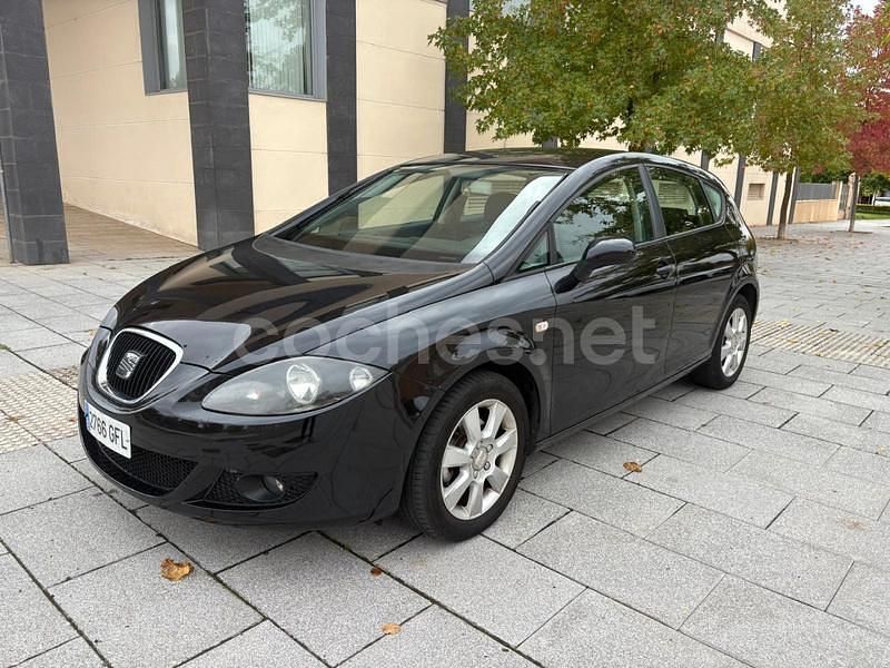 Negro Usado 2008 Seat Leon Stylance Berlina | 5490 € (Precio justo) - Imagen 1/4