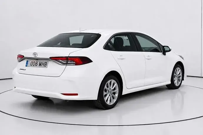 Usado Toyota Corolla Eco 140 CV (102 kW) 2023 Berlina