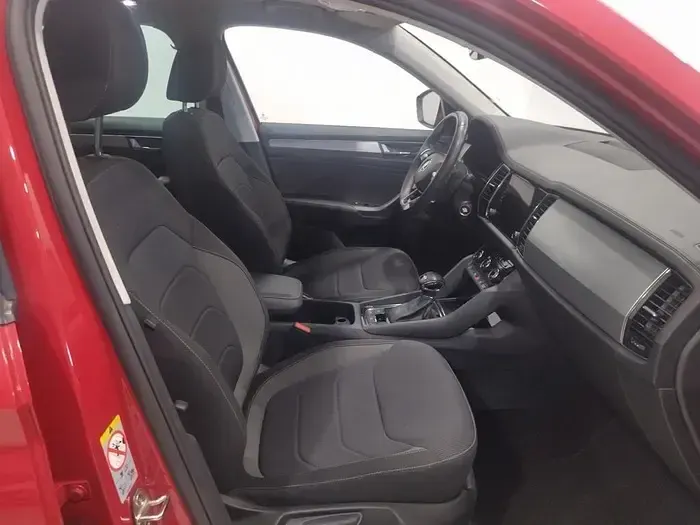 Usado Skoda Kodiaq Ambition 150 CV (110 kW) 2022 Rojo SUV