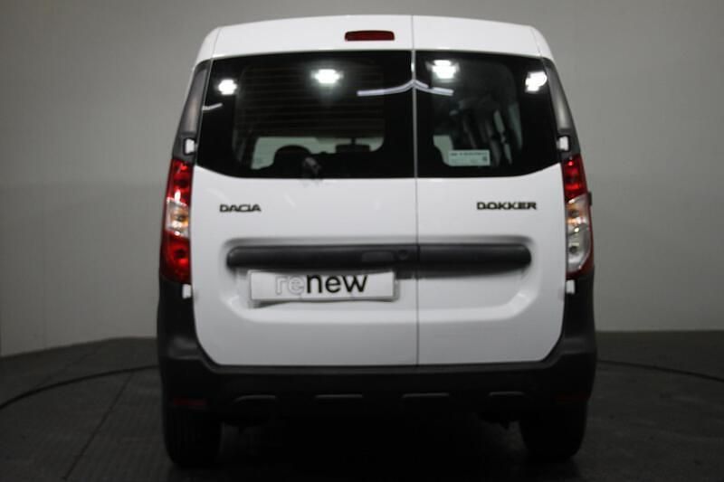 Usado Dacia Dokker Essentiel 75 CV (55 kW) 2019 Blanco Monovolumen