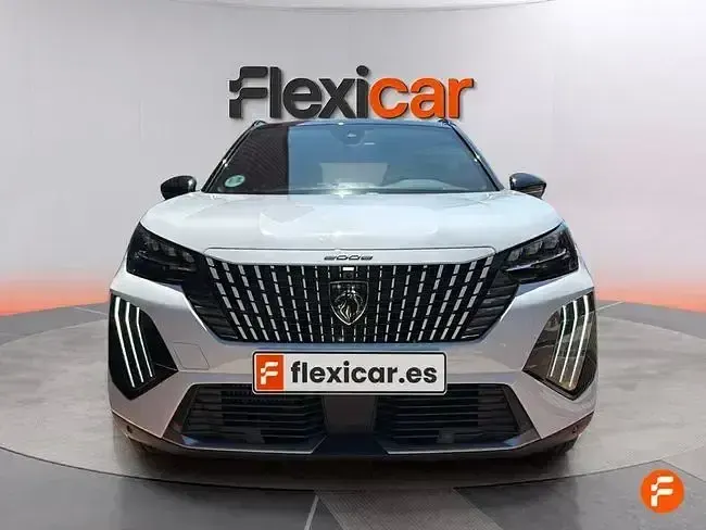 Usado Peugeot 2008 GT 130 CV (95 kW) 2023 Blanco SUV