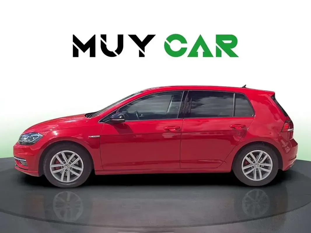 Usado VW Golf VII Advance 131 CV (96 kW) 2019 Rojo Utilitario