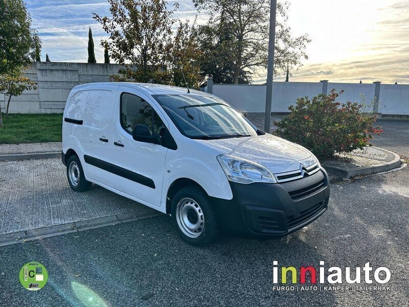 Blanco Usado 2018 Citroën Berlingo Monovolumen | 9700 € (Super precio) - Imagen 1/4
