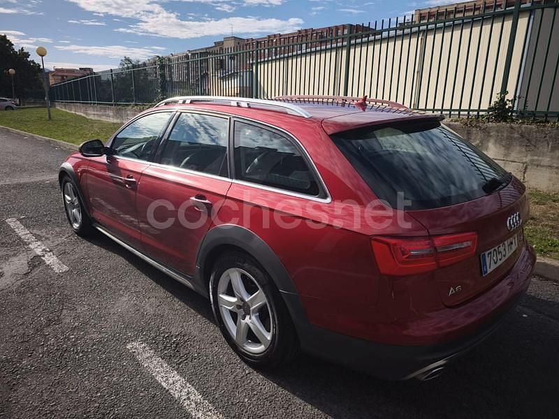 Usado Audi A6 Allroad 204 CV (150 kW) 2013 Granate Familiar