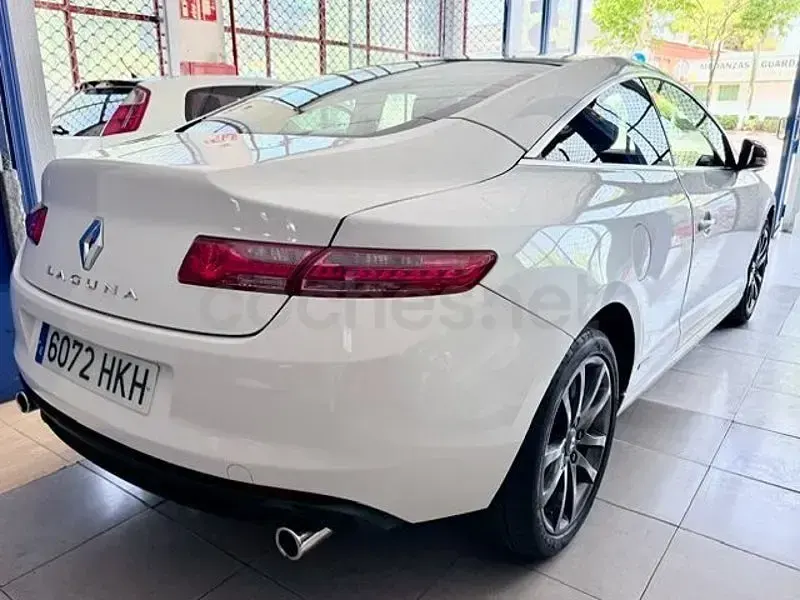 Usado Renault Laguna Coupé 150 CV (110 kW) 2012 Blanco Coupe
