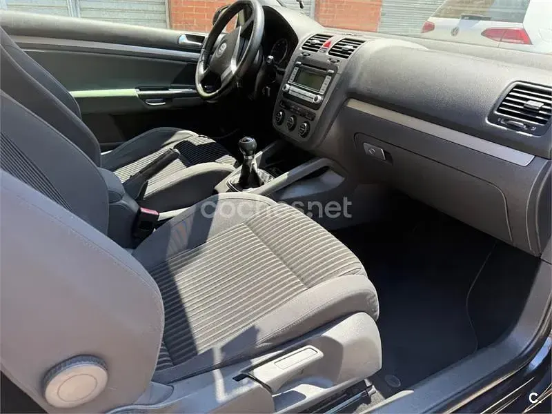 Usado VW Golf VI Highline 140 CV (102 kW) 2008 Negro Utilitario