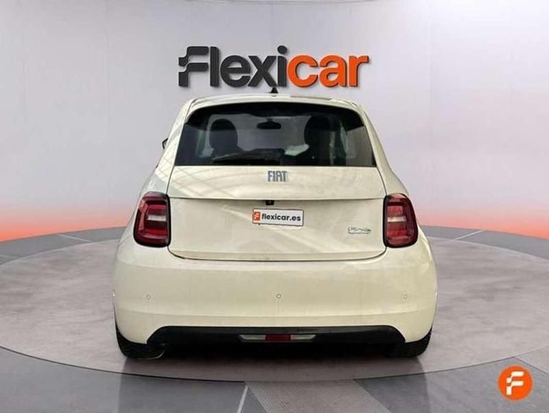 Usado Fiat 500e Icon 86 kW (118 CV) 2021 Blanco Berlina
