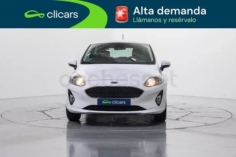 Usado Ford Fiesta Trend 75 CV (55 kW) 2020 Blanco Berlina