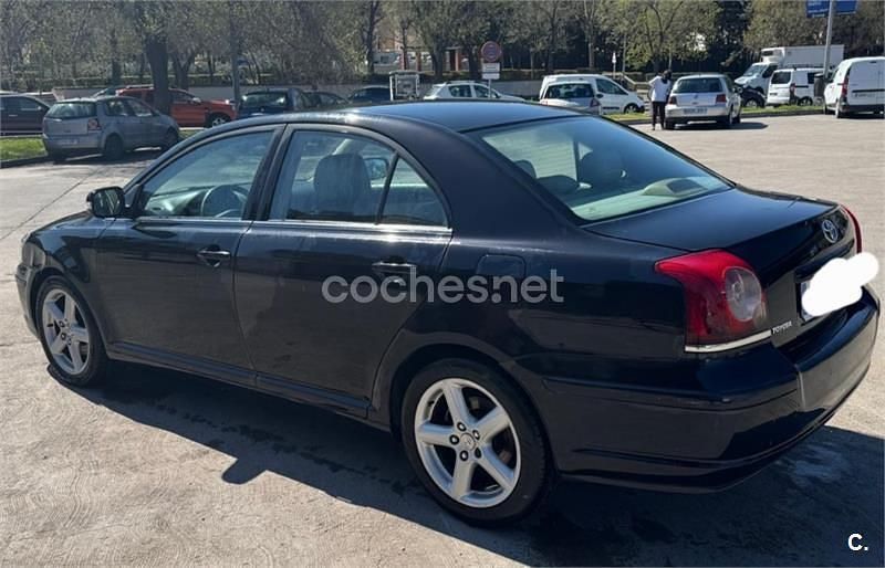 Usado Toyota Avensis Executive 150 CV (110 kW) 2007 Negro Berlina