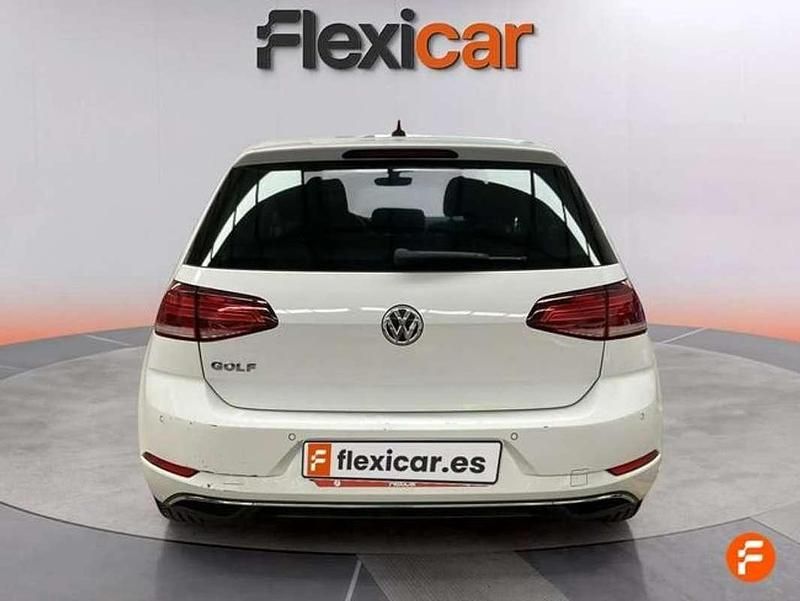 Usado VW Golf VII Advance 116 CV (85 kW) 2020 Blanco Utilitario