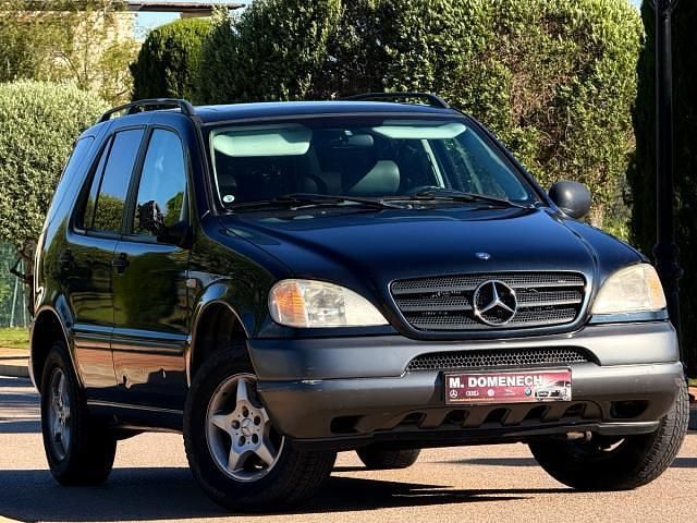 Usado Mercedes 320 218 CV (160 kW) 1999 Azul SUV