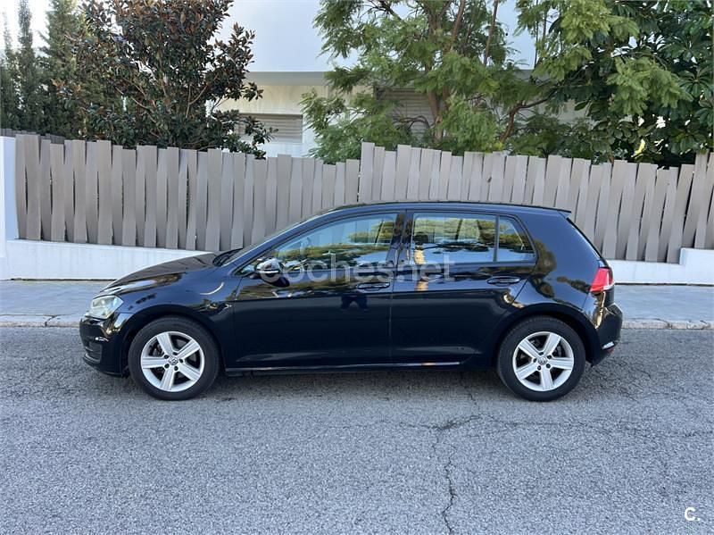 Usado VW Golf VII 110 CV (80 kW) 2014 Negro Berlina