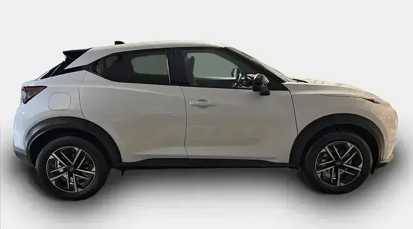 Usado Nissan Juke N-Connecta 114 CV (83 kW) 2025 Lunar white (metalizado) monotono SUV