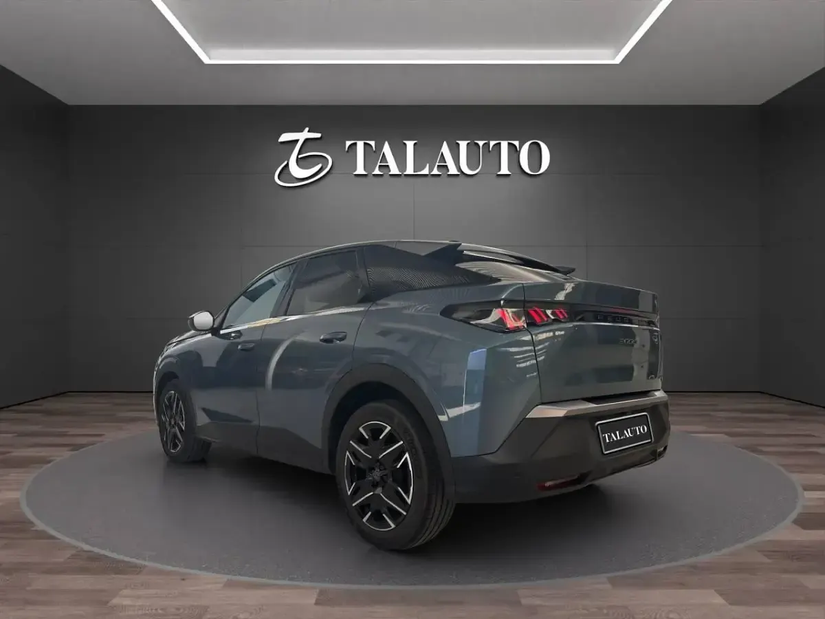 Usado Peugeot 3008 Allure 136 CV (100 kW) 2024 SUV