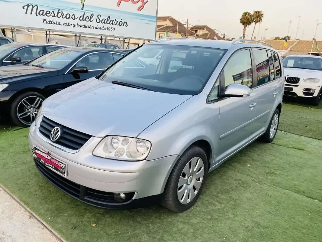 Usado VW Touran Advance 140 CV (102 kW) 2005 Monovolumen