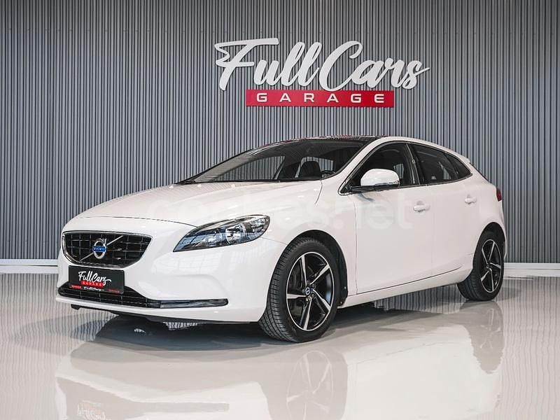Blanco Usado 2014 Volvo V40 Summum Berlina | 14.500 € (Un poco caro) - Imagen 1/4