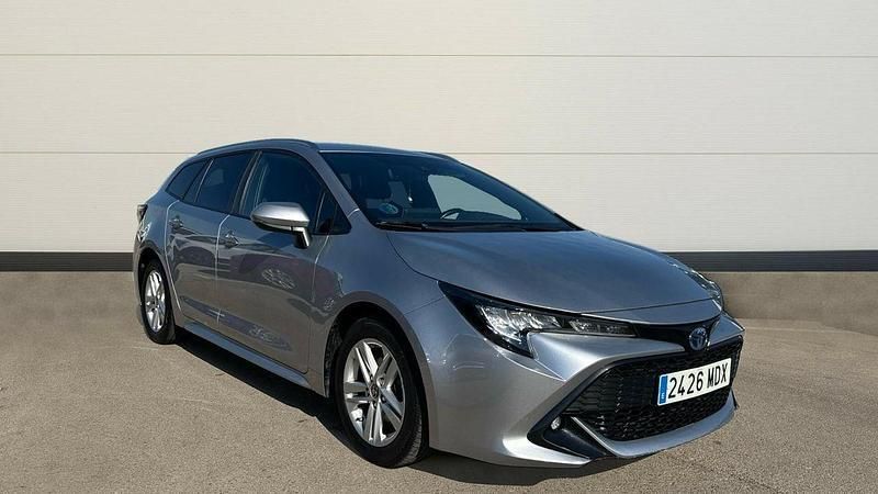 Gris / plata Usado 2023 Toyota Corolla Active Familiar | 24.000 € (Precio justo) - Imagen 1/4