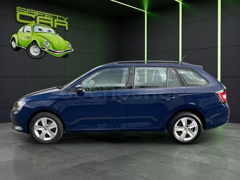 Usado Skoda Fabia 95 CV (69 kW) 2018 Azul Familiar