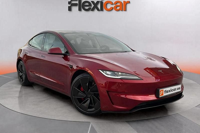 Rojo Usado 2025 Tesla Model 3 Performance Berlina | 45.990 € - Imagen 1/4