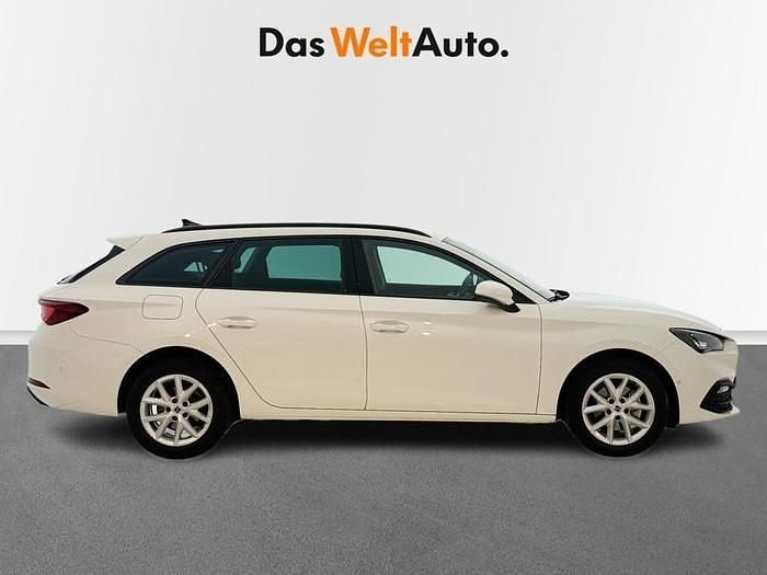 Usado Seat Leon Style 110 CV (80 kW) 2022 Blanco