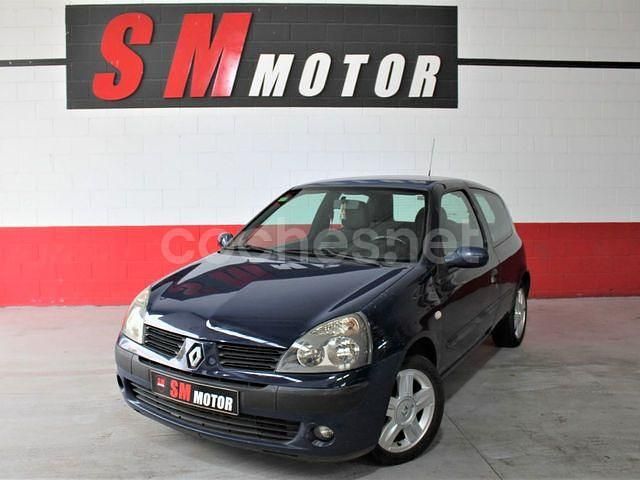 Azul Usado 2005 Renault Clio II Berlina | 2990 € (Precio justo) - Imagen 1/4