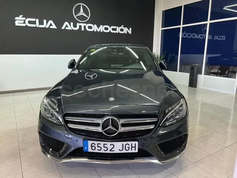 Usado Mercedes C220 AMG line 170 CV (125 kW) 2015 Gris / plata Berlina