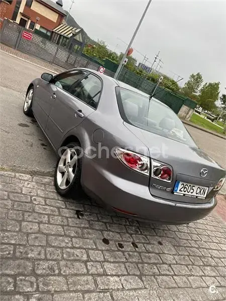 Usado Mazda 6 Sportive 136 CV (100 kW) 2003 Gris / plata Berlina