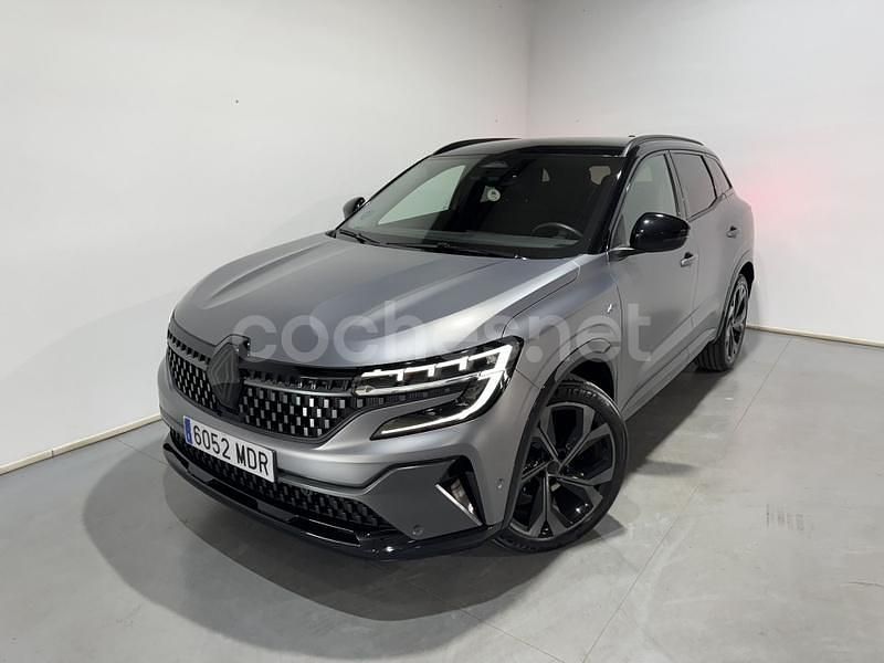 Usado Renault Austral Techno 158 CV (116 kW) 2023 Gris / plata SUV