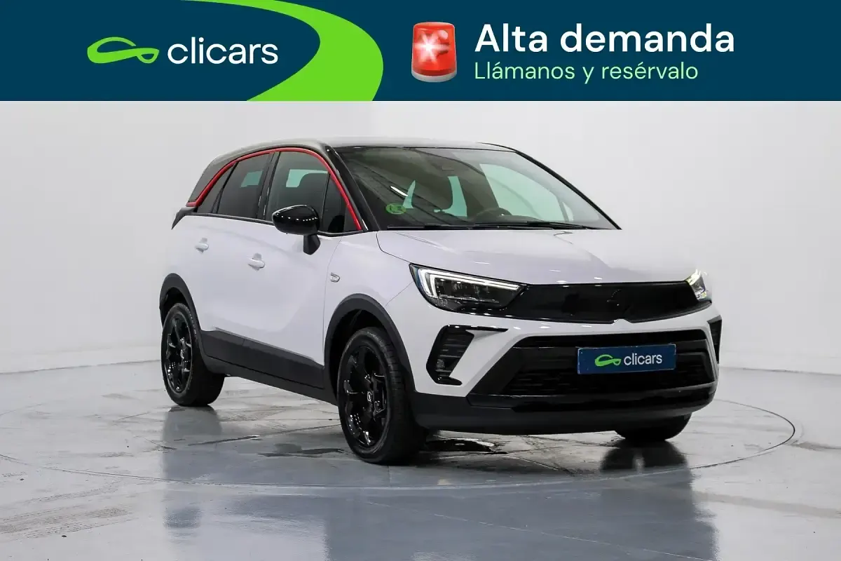 Usado Opel Crossland GS Line 110 CV (80 kW) 2022 Blanco SUV