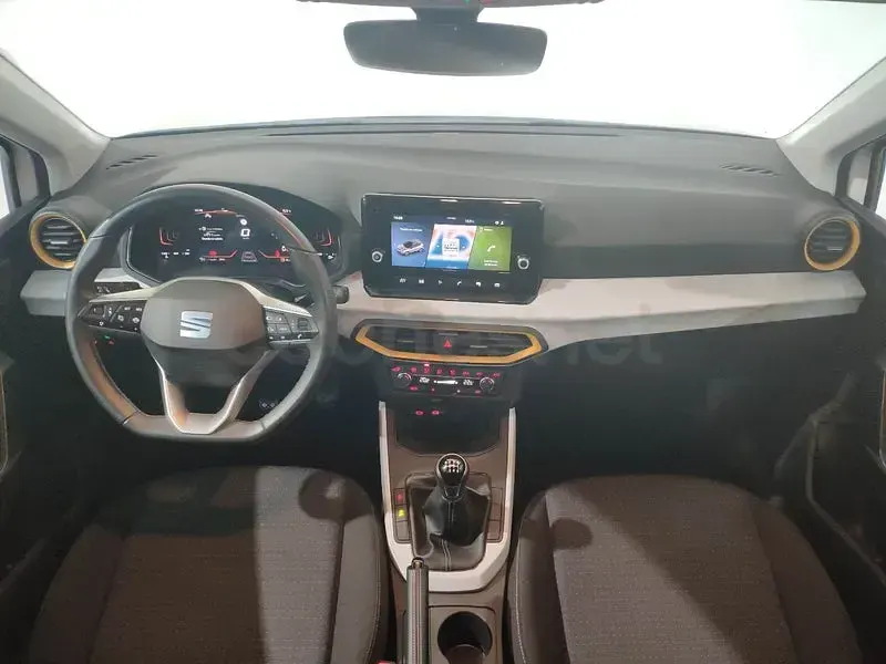 Usado Seat Arona Style 115 CV (84 kW) 2025 Rojo SUV