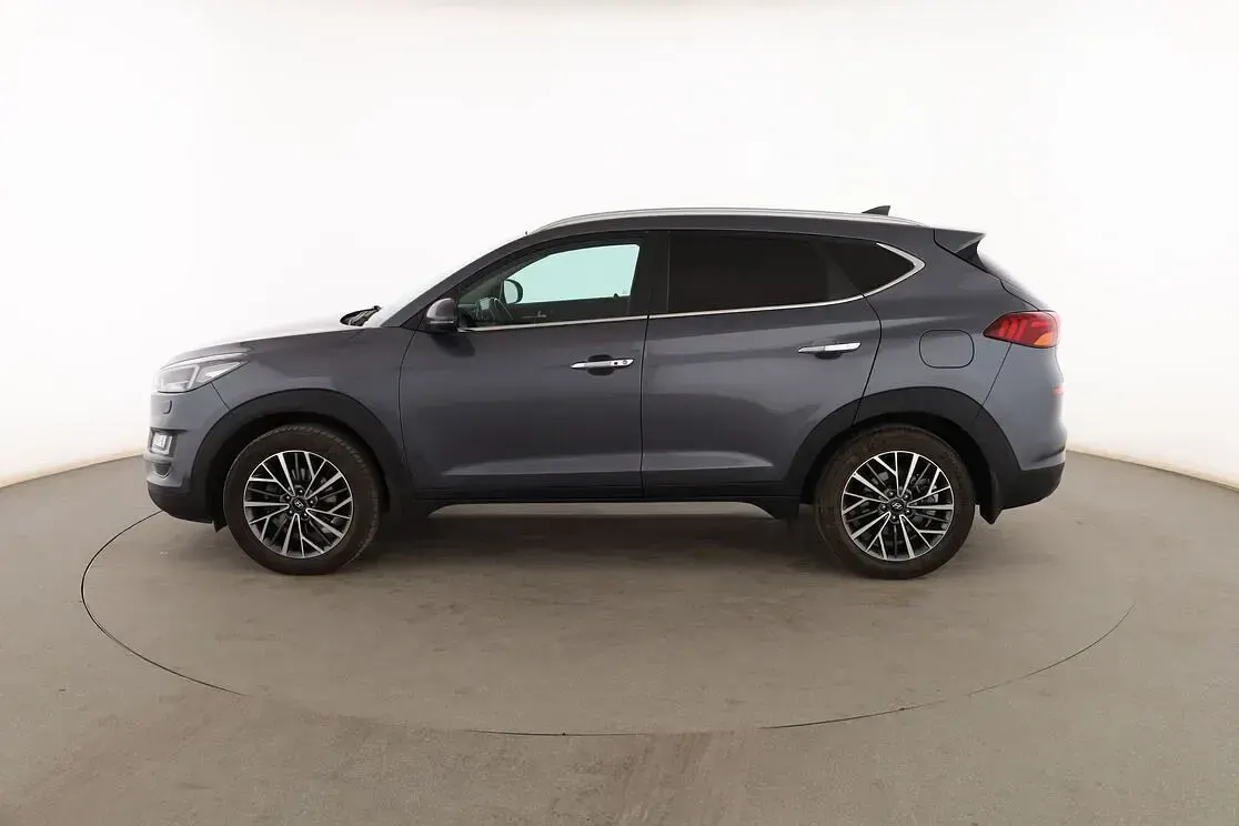 Usado Hyundai Tucson 177 CV (130 kW) 2019 Gris SUV