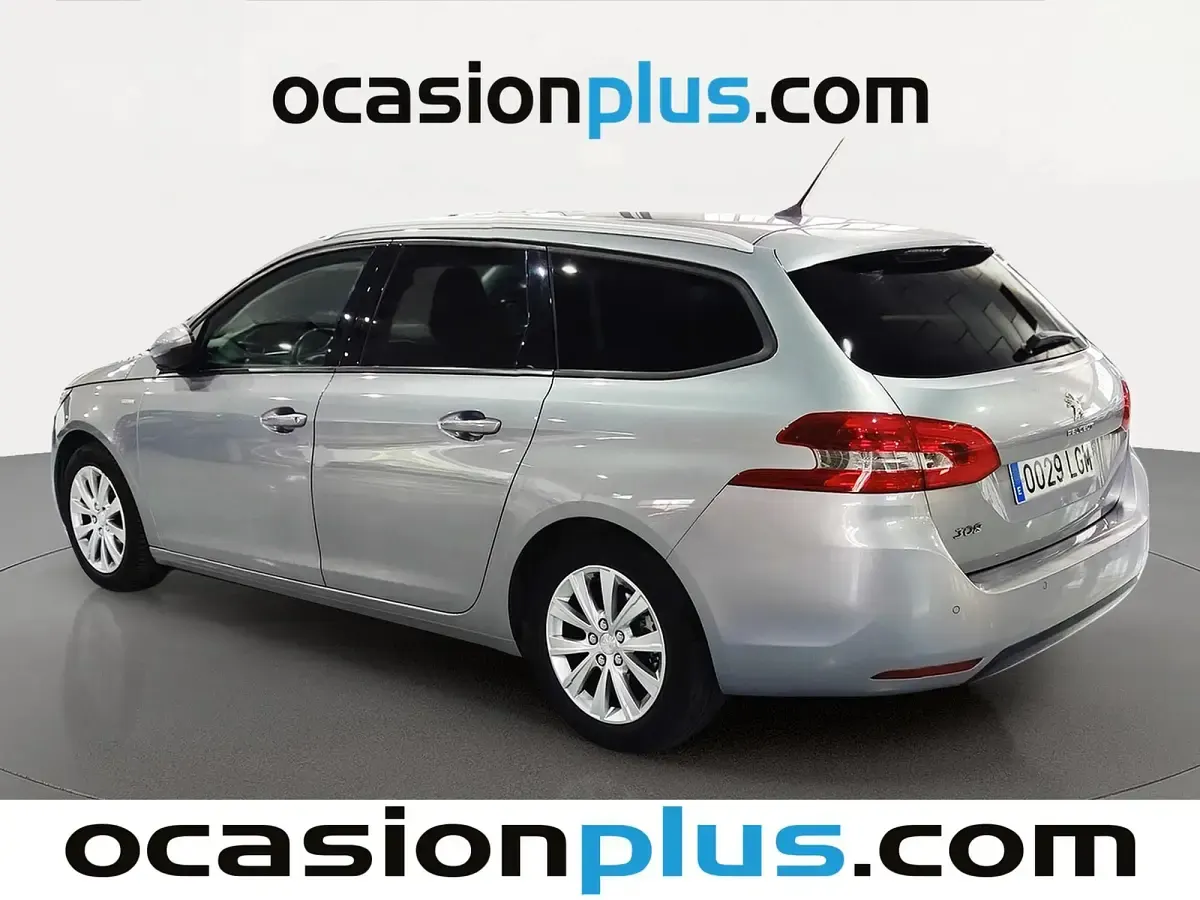 Usado Peugeot 308 SW Style 110 CV (80 kW) 2020 Gris Familiar