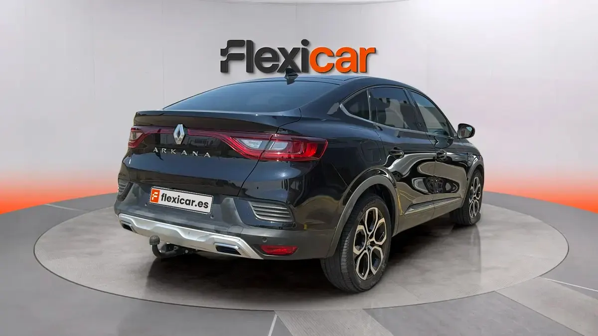 Usado Renault Arkana Zen 145 CV (106 kW) 2021 Negro SUV