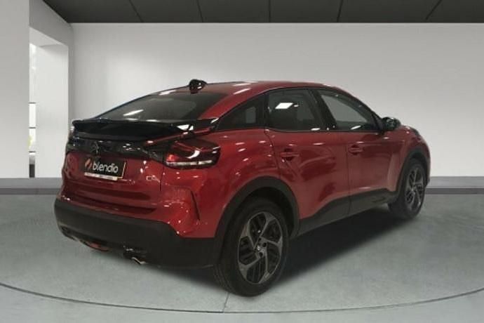 Usado Citroën C4 132 CV (97 kW) 2024 Rojo Berlina