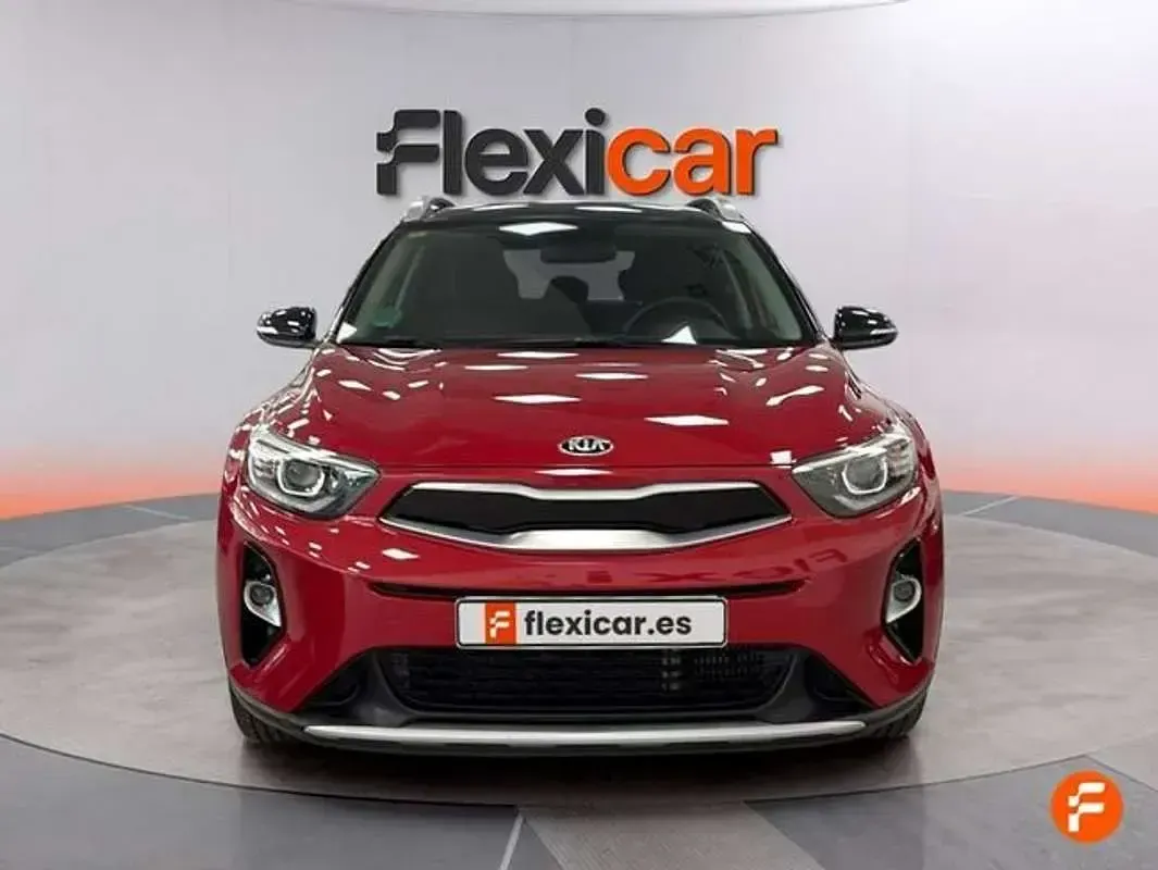 Usado Kia Stonic 120 CV (88 kW) 2018 Rojo SUV