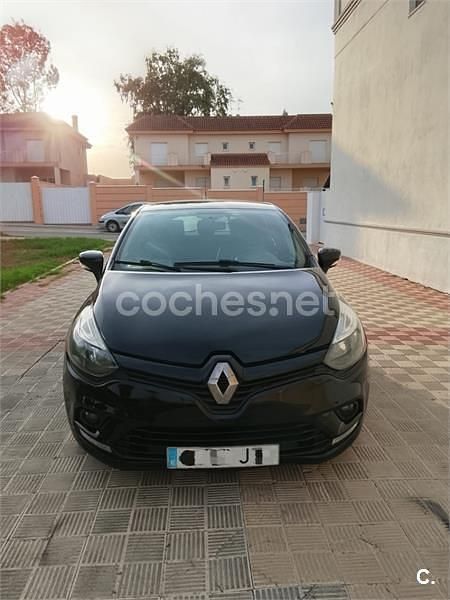 Negro Usado 2017 Renault Clio IV Berlina | 5190 € (Super precio) - Imagen 1/4