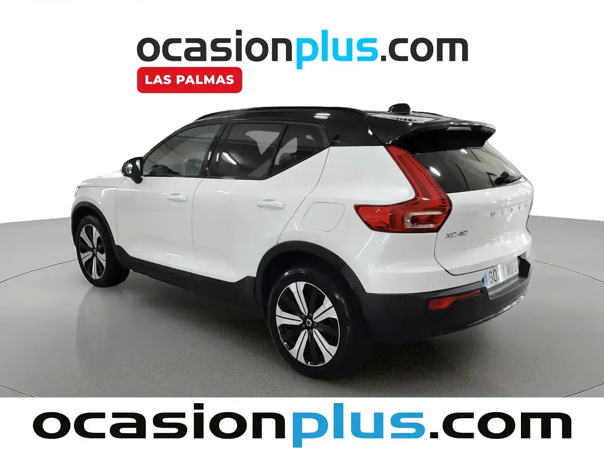 Usado Volvo XC40 Plus 169 kW (231 CV) 2022 Blanco SUV